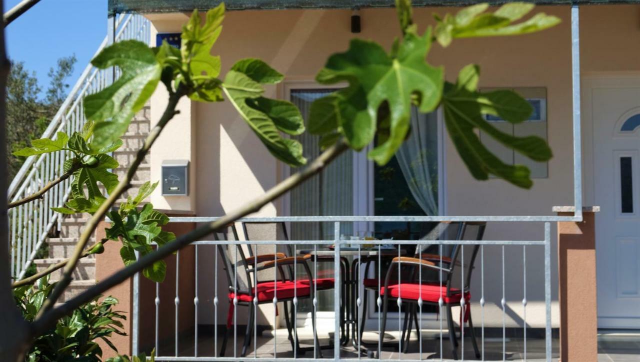 Apartmani Obala Poljica  Zewnętrze zdjęcie